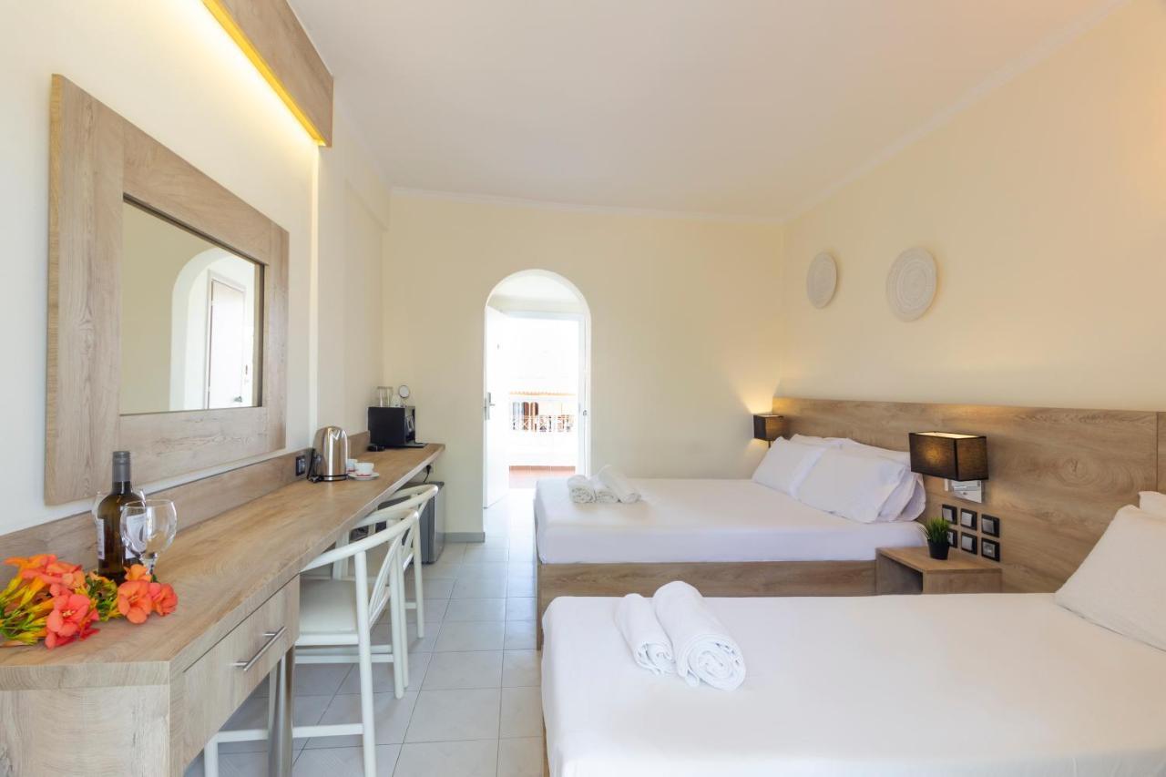 Hotel Odysseas Polychrono Extérieur photo