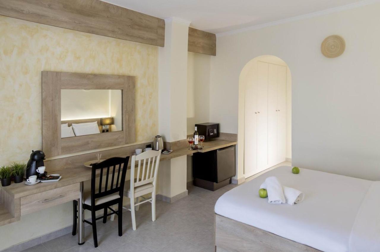 Hotel Odysseas Polychrono Extérieur photo
